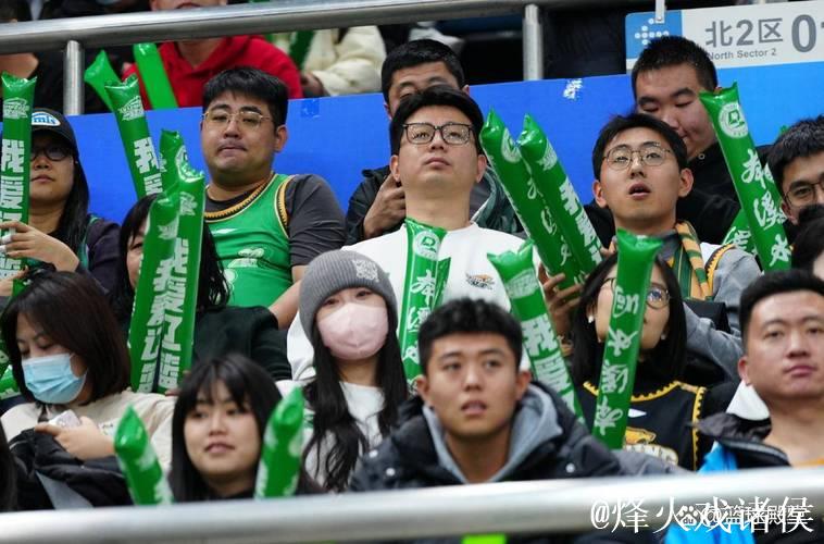 胜广厦发布会！谦逊回应赢球，直指斗志弥补不足，亲承示爱球迷！