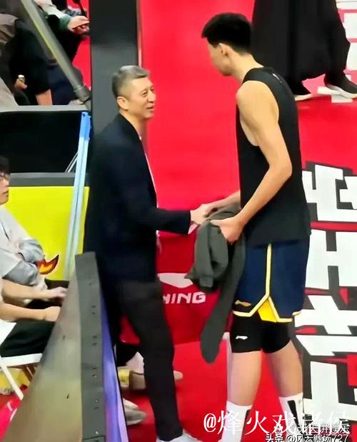 广东男篮战胜南京!3人表现能进国家队,郭士强或放弃4人 广东男篮战胜南京!3人表现能进国家队,郭士强或放弃4人